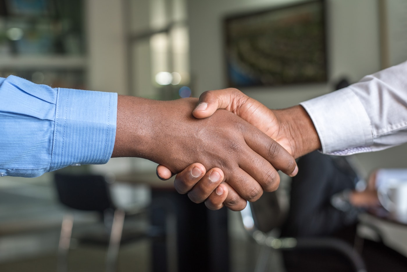 Advogado em reunião de atendimento ao cliente